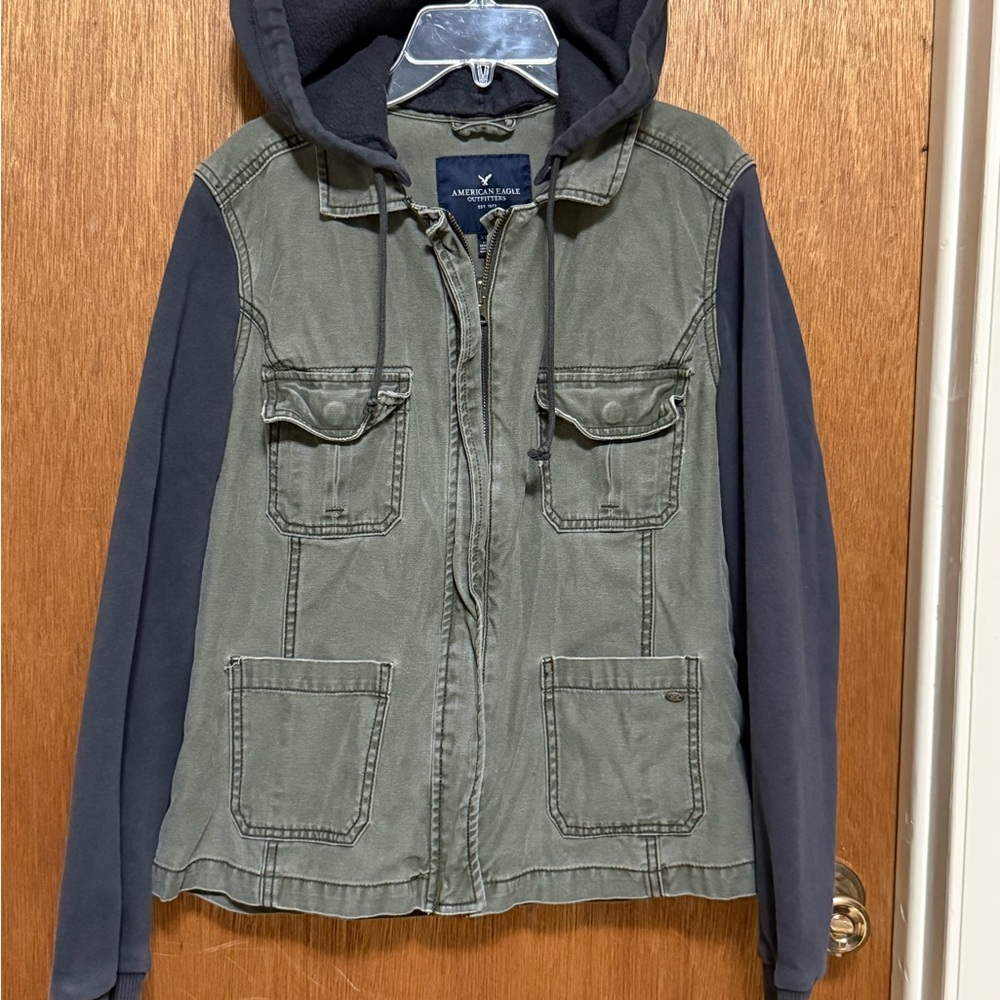 2002 American Eagle Outfitters Olive Green and Black Hooded Jacket